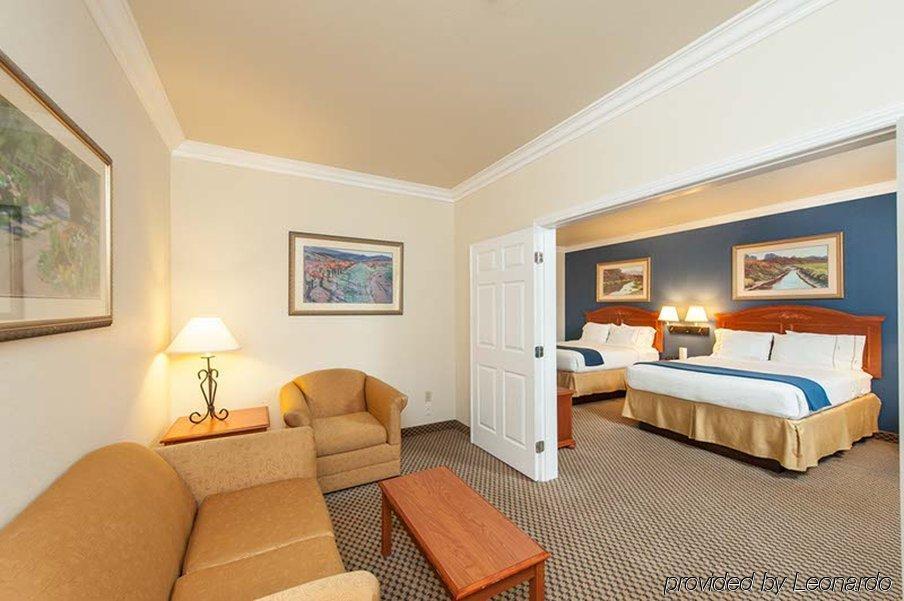 Holiday Inn Express Hotel & Suites - Paso Robles By Ihg Esterno foto