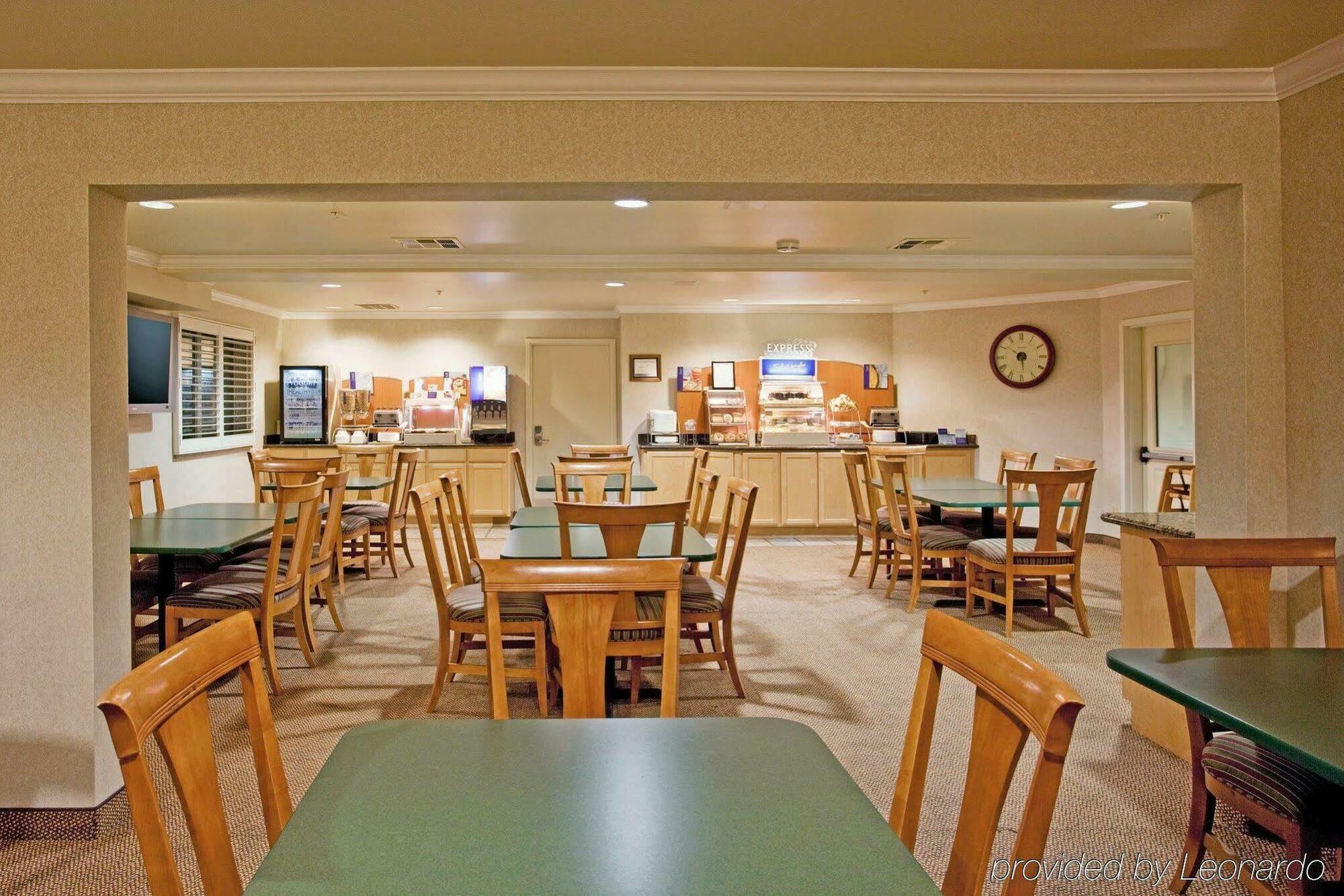 Holiday Inn Express Hotel & Suites - Paso Robles By Ihg Esterno foto