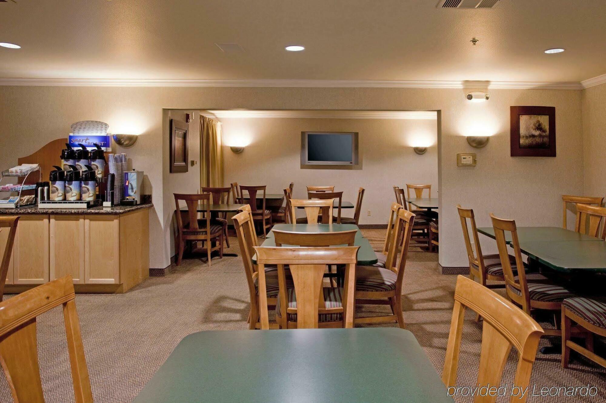 Holiday Inn Express Hotel & Suites - Paso Robles By Ihg Ristorante foto